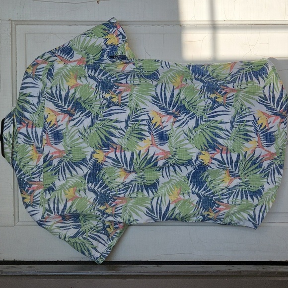 Izod Button Down | Men's Size M - Picture 2 of 9